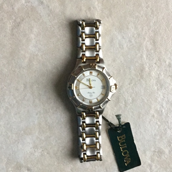 Bulova Other - Bulova men quart two tone